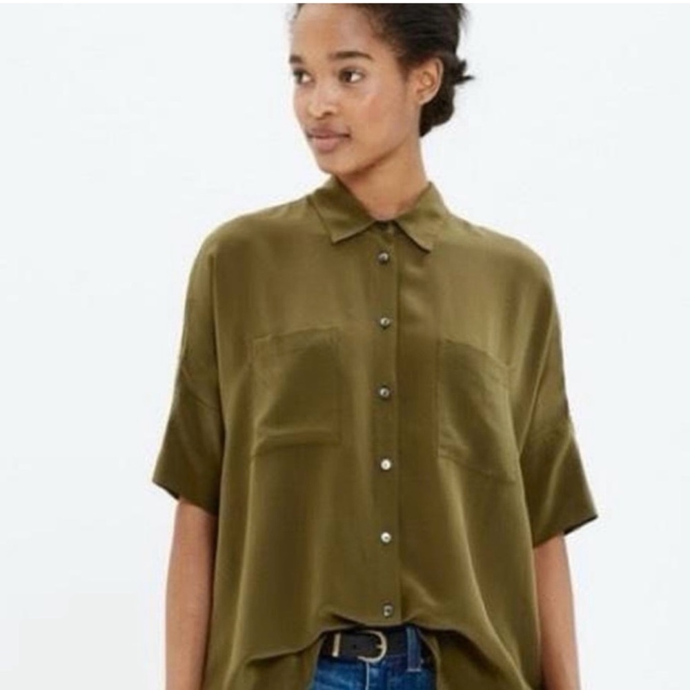$118 Madewell Silk Courier Short Sleeve Shirt in olive green oversized XS